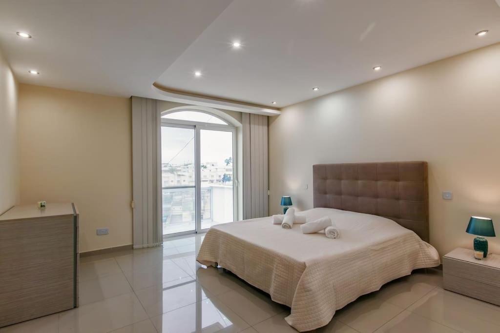 Modern 3 Bedroom Apartment Close To Paceville And Beach Is-Swieqi Exterior photo